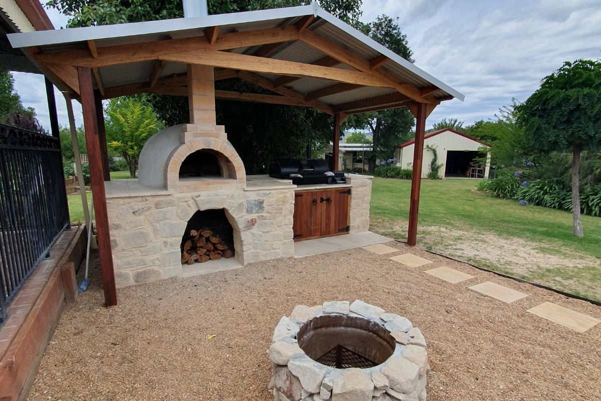 Firepit and entertaining area